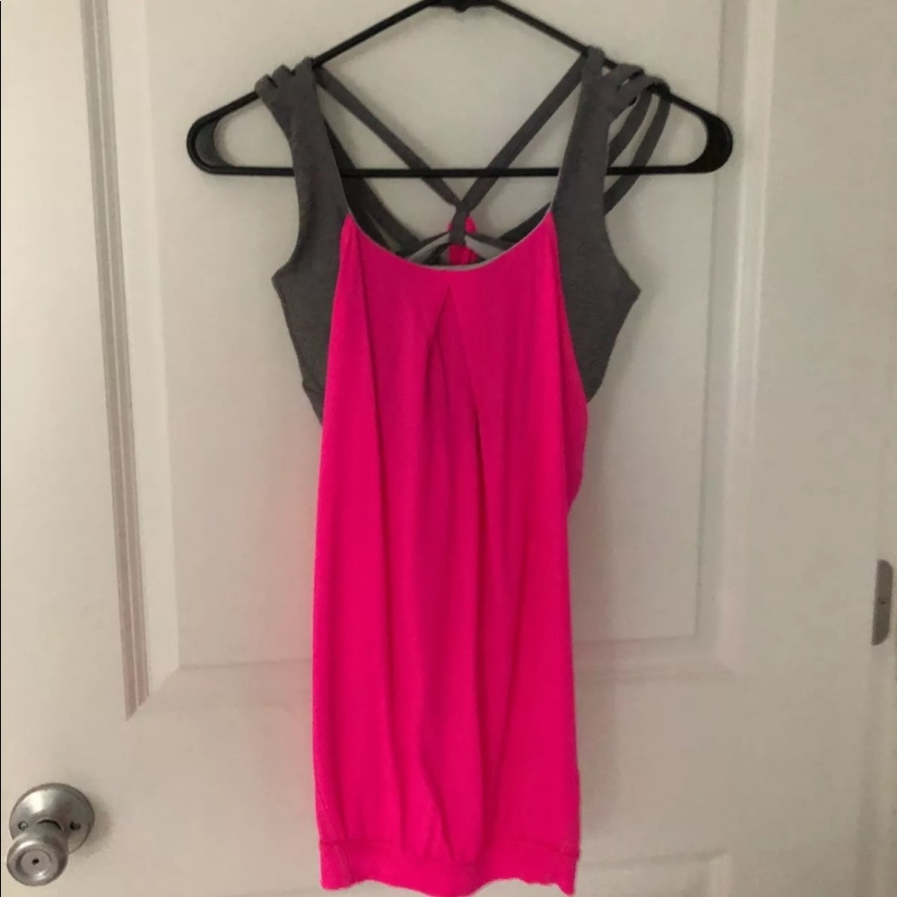 Lululemon Nouveau Limitls tank